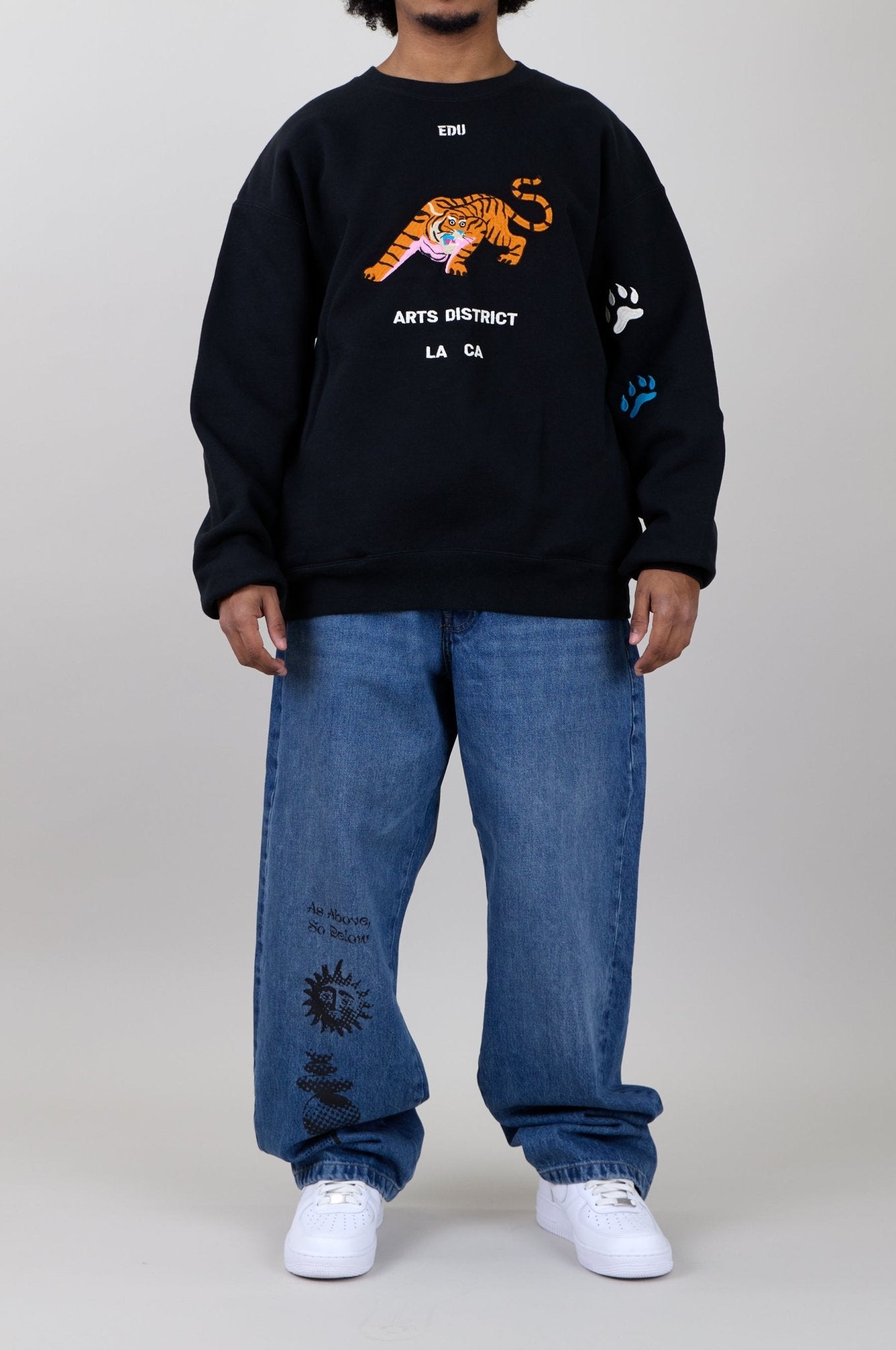 GRRR CREWNECK - edu - Artsdistrict