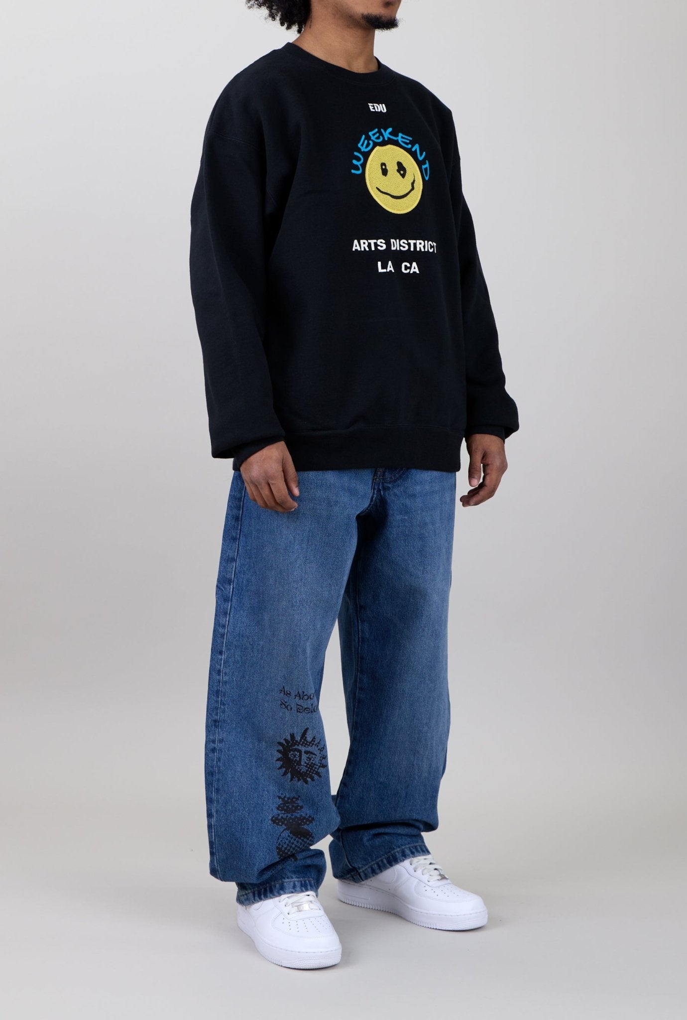 Happy Weekend Crewneck - edu - Artsdistrict